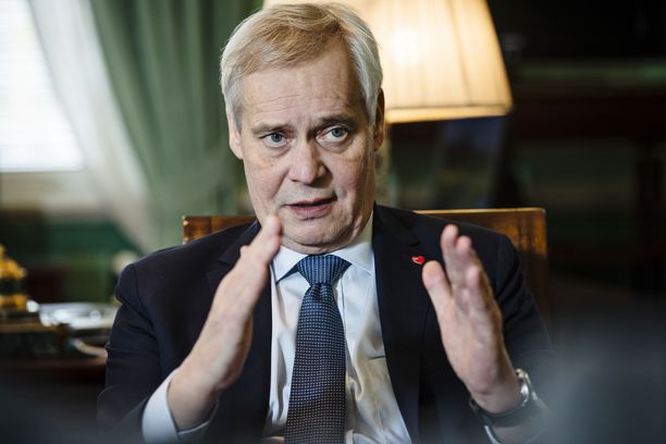 Antti Rinne toimii SDP:n puheenjohtajana elokuun puoluekokoukseen asti.