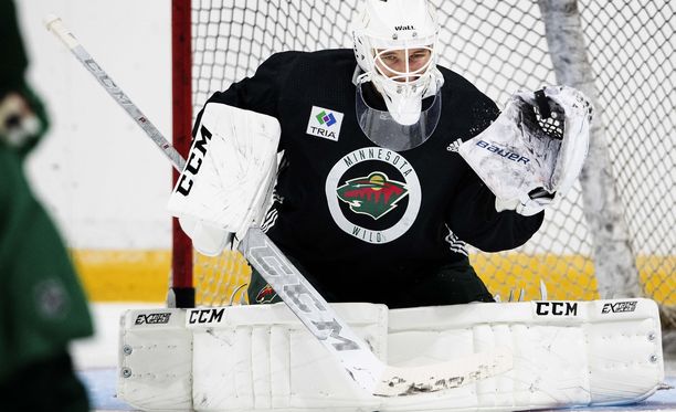 Kaapo Kähkönen valittiin kuukauden maalivahdiksi AHL:ssä.