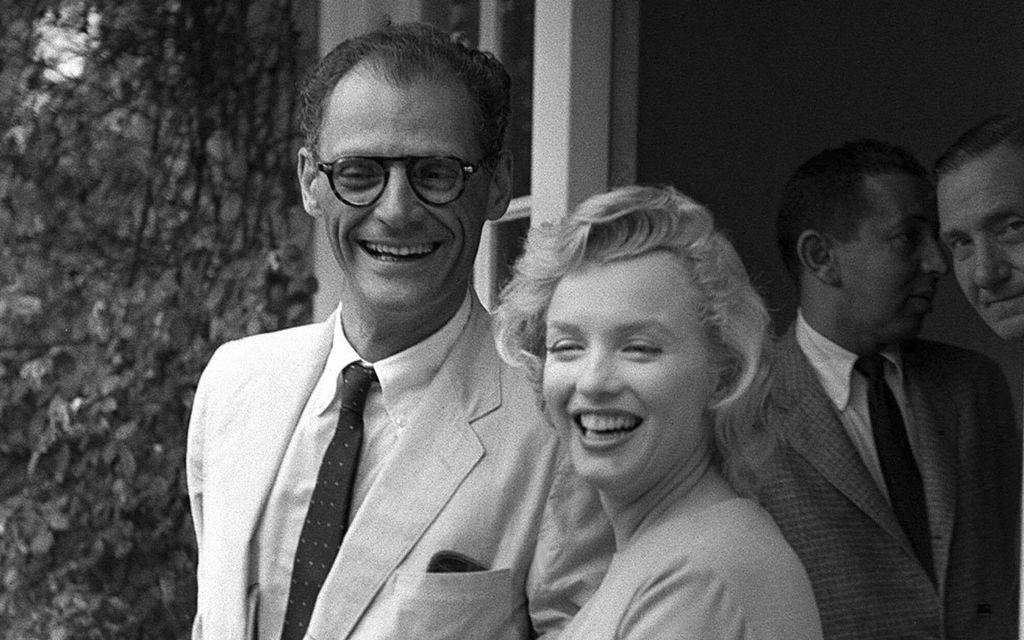 Salaiset ääninauhat julki: Marilyn Monroen ex-puoliso maalaa