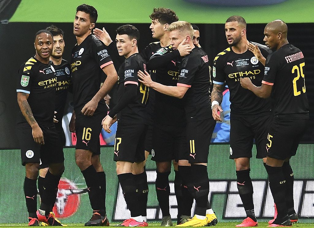 Manchester City ei väsy voittamiseen – kolmas liigacupin mestaruus putkeen