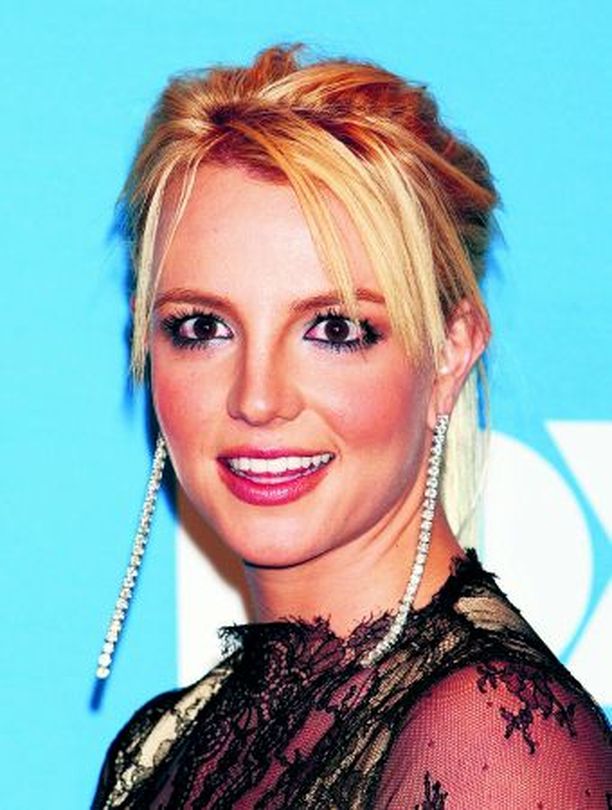 Brittany Spears suku puoli video