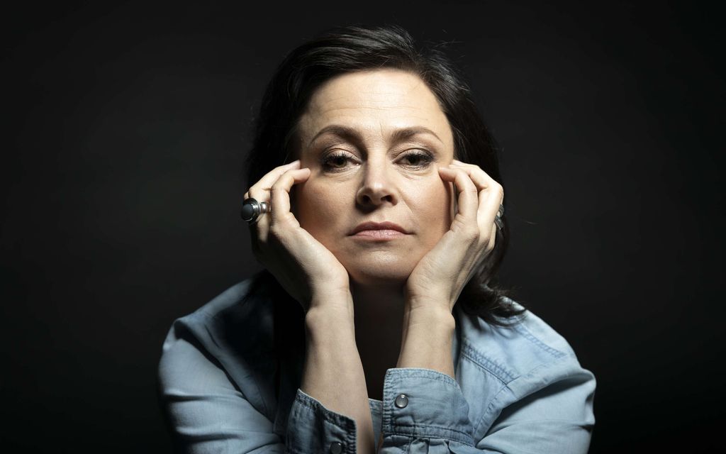 Kirja: Lotta Lehtikari kertoi siskolleen ilouutisen – Pian hän kuuli traagisen uutisen