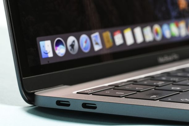 Varoitus koskee osaa vuosina 2015-2017 myytyjä MacBook Pro -mallisia kannettavia tietokoneita.