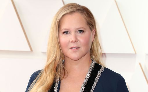 Oscar-gaalan vitsit olivat liikaa – Amy Schumer sai lukuisia tappouhkauksia