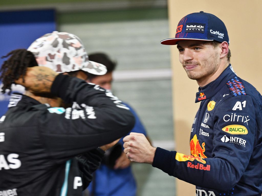 Analyysi: Lewis Hamilton haistoi palaneen käryä – tämä saattaa olla Max Verstappenin salaisuus