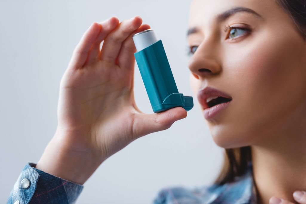 Yleisesti käytetyn astmalääkkeen myyntiä rajoitettiin rajusti - omalla rahallakaan ei saa enempää