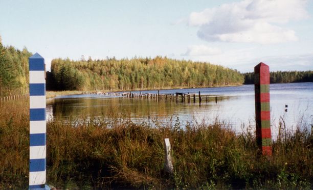 Kuvassa Suomen ja Venäjän välinen rajavyöhyke Nuijamaalla. Sillekin on voinut tulla muutamia metrejä lisää mittaa.
