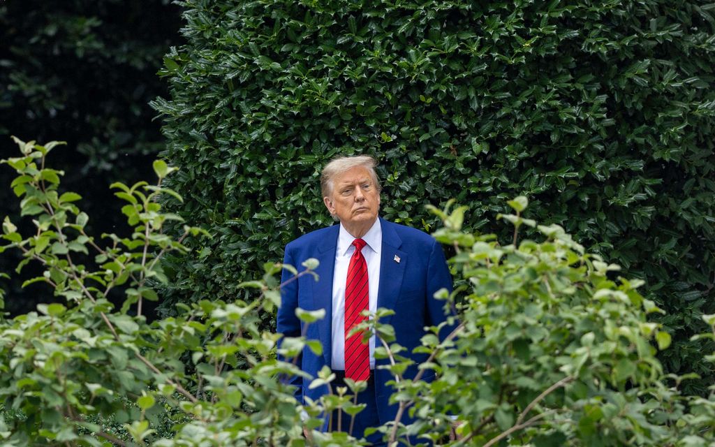 Donald Trumpilta meni kuppi nurin: ”Sain heidät kiinni itse teossa”