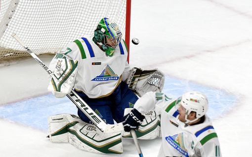 Suomen huippu­maalivahti ikävässä paikassa: KHL-sotku torpedoi rahakkaan siirron?