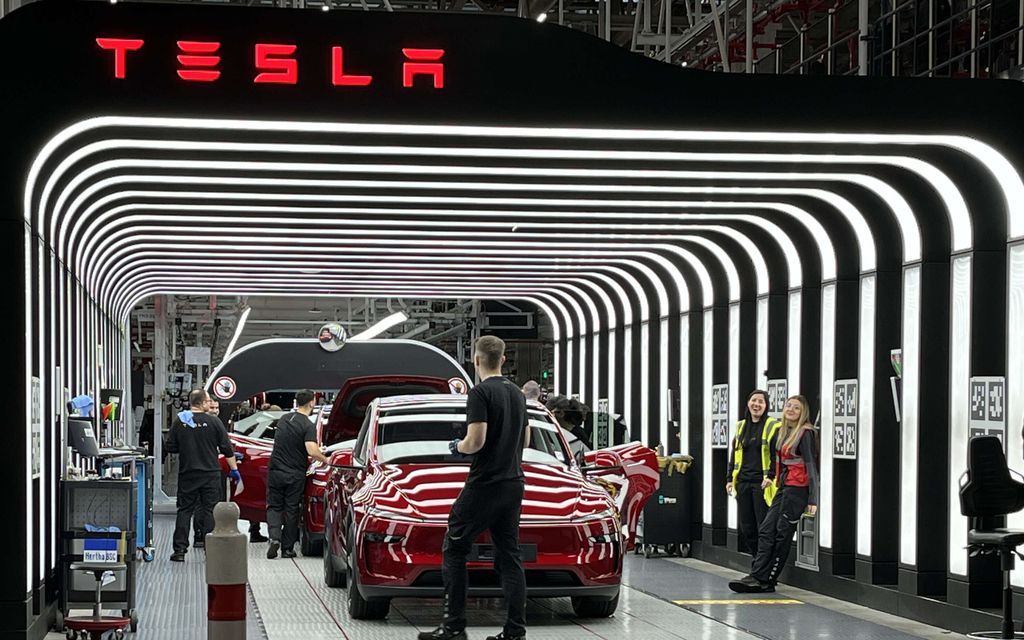 Teslan huhutaan kehittävän halpisautoa – Taas kerran