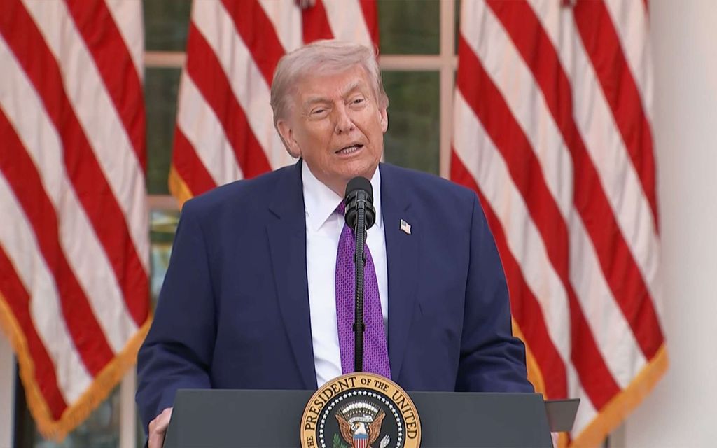 Trump lyttäsi Bidenin maanrakoon – Yleisöltä vaisu reaktio