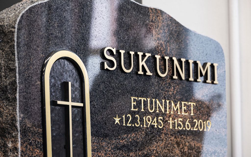 Hautajaisille harvinainen käänne Tampereella – Tilaisuus keskeytyi, haudassa väärä vainaja