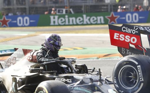 Lewis Hamilton sai F1-autosta päähänsä – fanit raivostuivat: miksi lääkintäauto ei rientänyt paikalle?