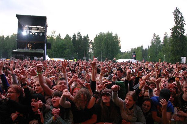 Provinssirockin juhlavuosi starttasi kosteissa merkeissä