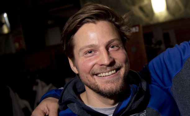 Suomen hiihtomaajoukkueen valmentaja Ville Oksanen sai koronatartunnan
