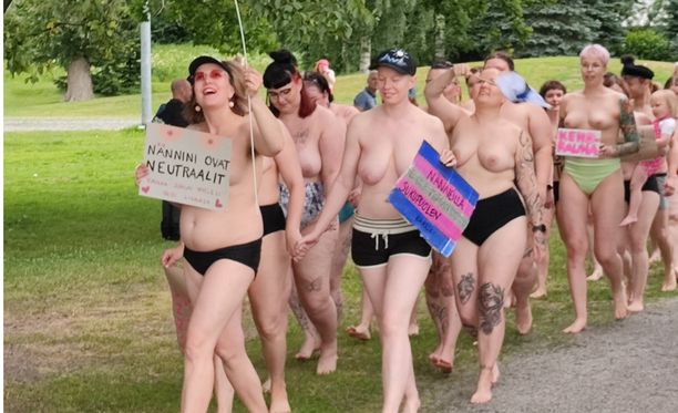 Tampereella Pyhäjärven rannassa marssittiin ja uitiin Nännijuhlissa.