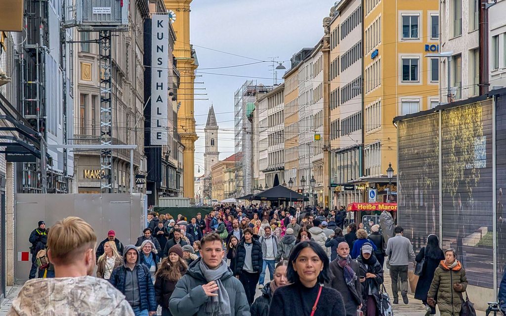 Yllättävä arvio: Maailman väkiluku voi puolittua