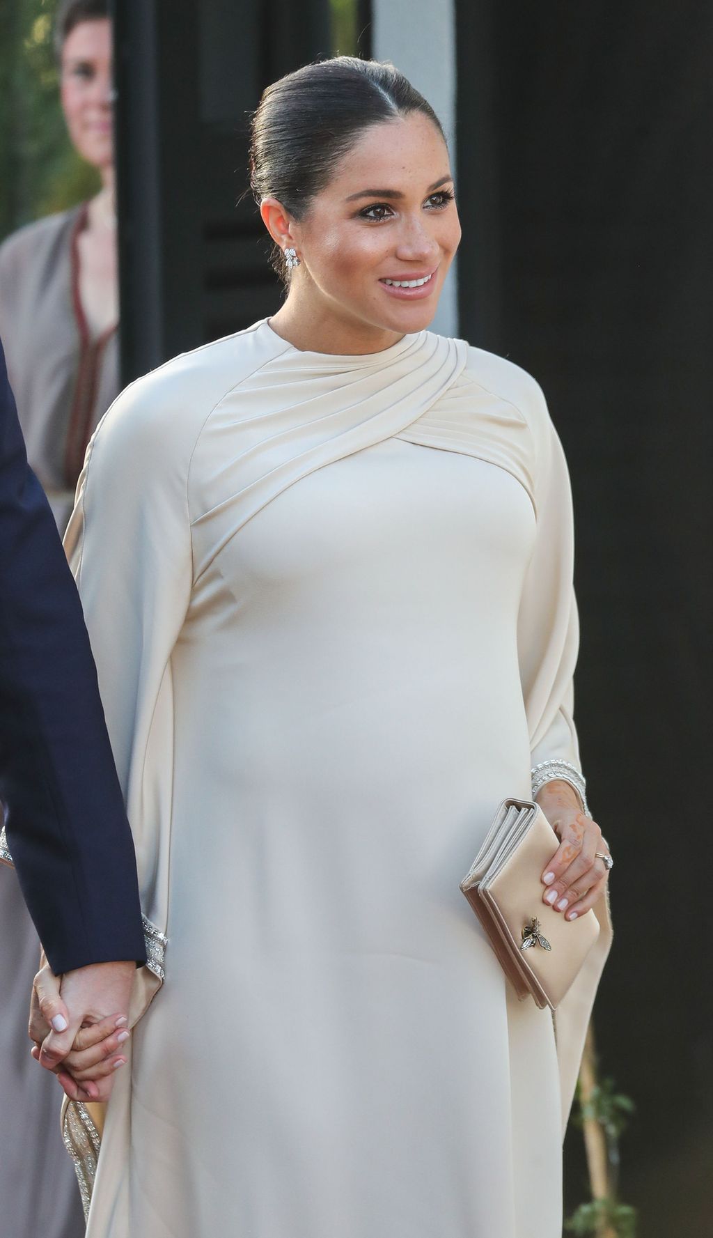 Vau, mikä look! Herttuatar Meghan häikäisi Diorin vaaleassa luomuksessa Marokossa 