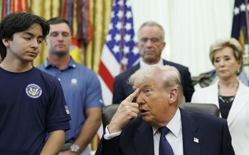 Valkoisen talon tilaisuus karkasi käsistä – Trump kuvaili ampumisia lapsille