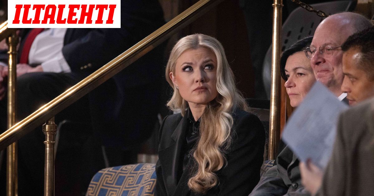 Video: Kyynelehtivä Erika Kirk saatettiin ulos ammuskelun jälkeen