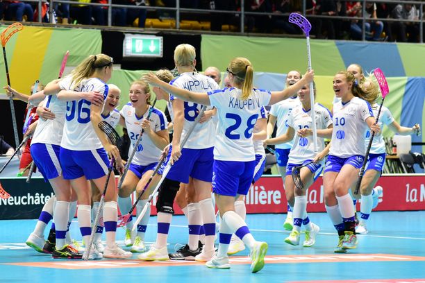 Suomi juhli Oona Kaupin 1–0-maalia ja MM-pronssia.