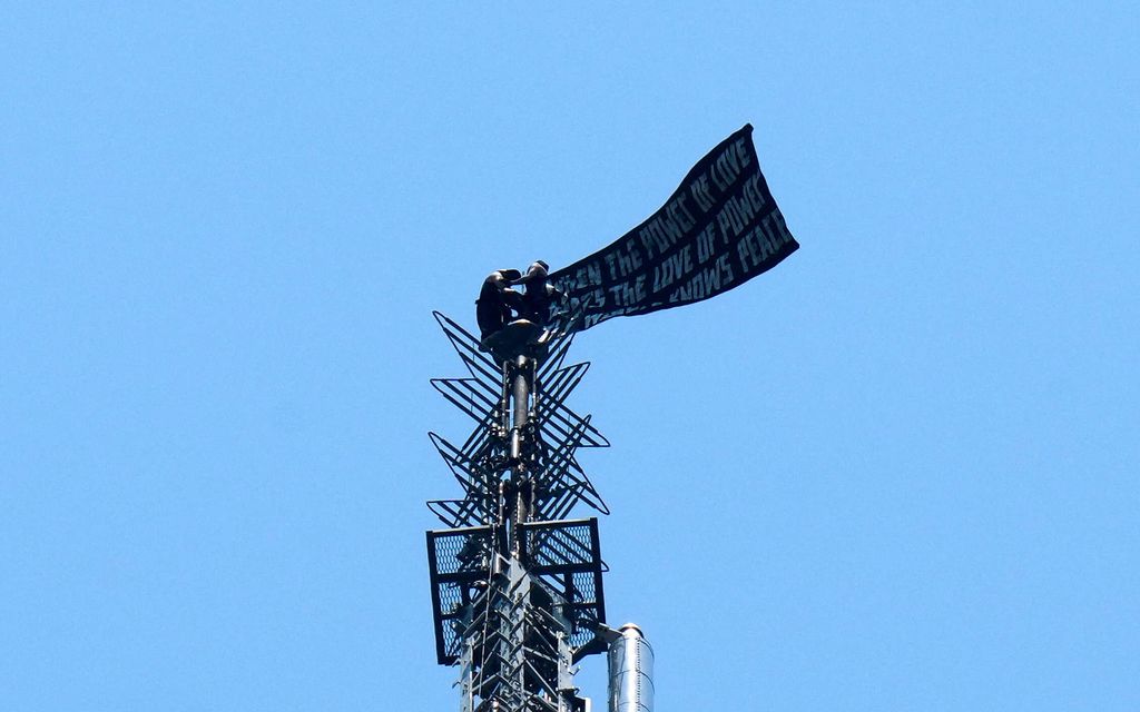 Empire State Buildingin antenniin kiivenneen kaksikon henkilöllisyys selvisi 
