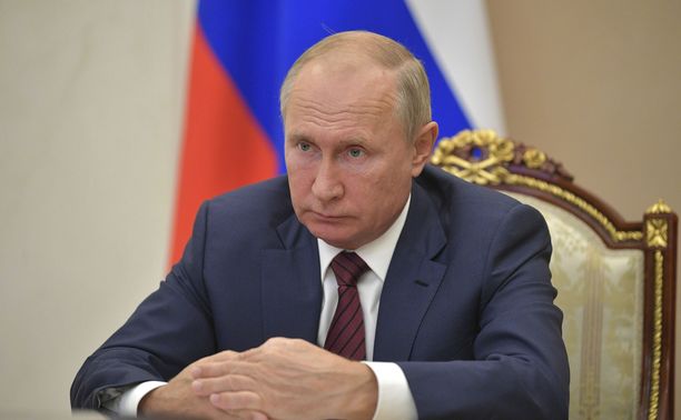 Presidentti Putin haluaa odottaa virallisia tuloksia.