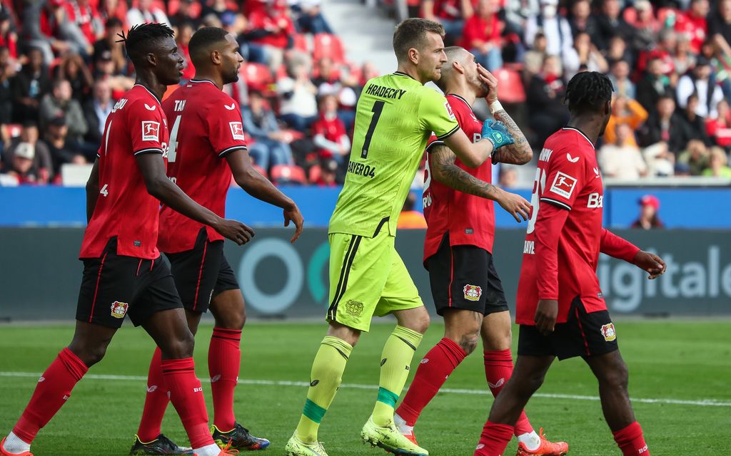Lukas Hradeckýn Leverkusenin jatkopaikka Mestarien liigassa monen mutkan takana 