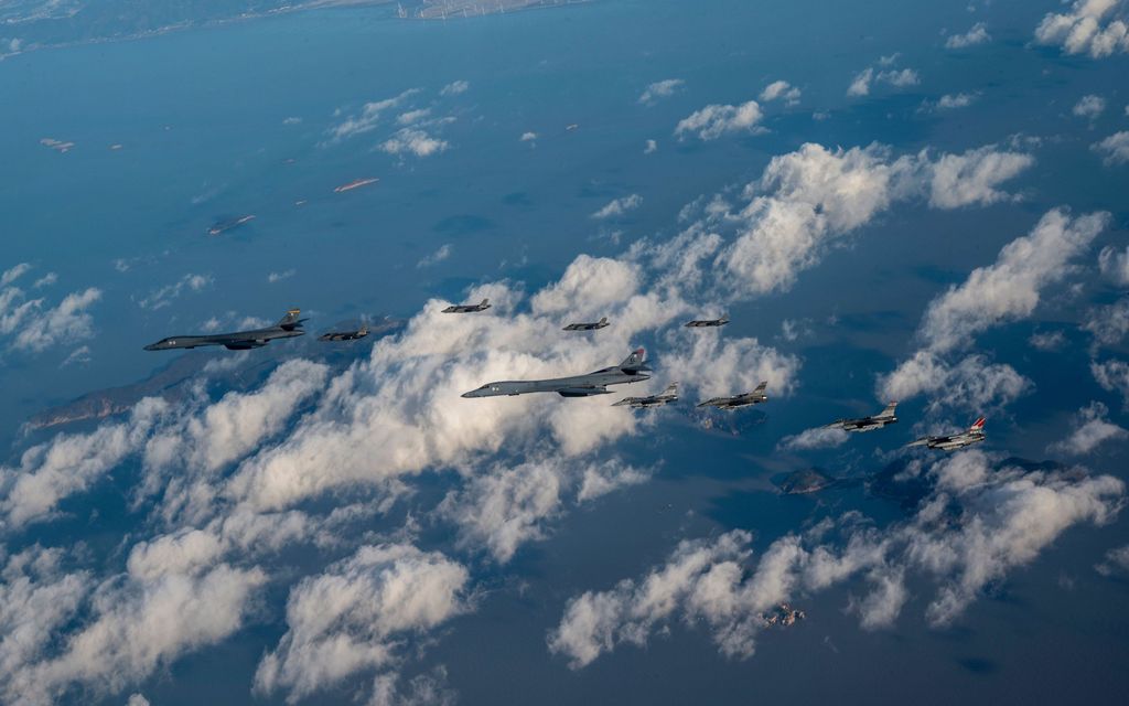 Pohjois-Korean droonit loukkasivat etelän ilmatilaa – Etelä-Korean sotilaskone putosi