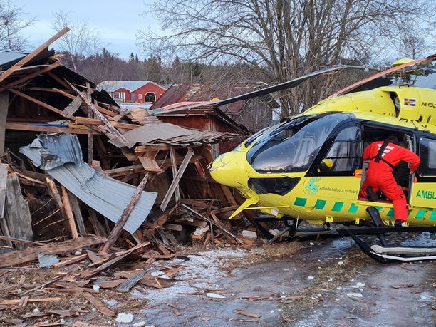 Lääkintähelikopteri joutui onnettomuuteen Ahvenanmaalla lauantai-iltapäivänä.