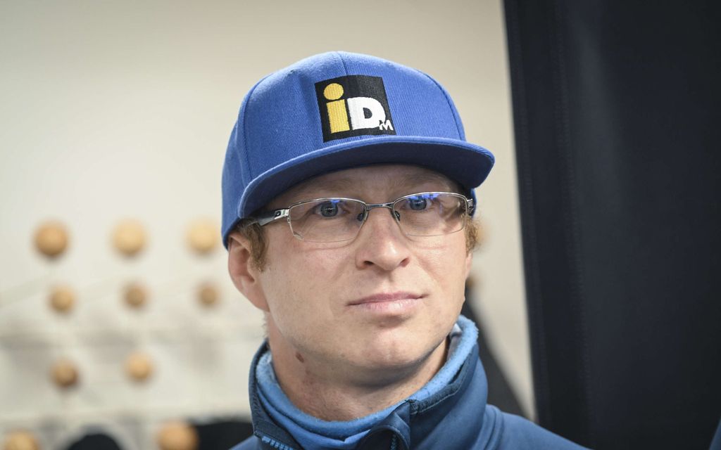 Suomen mäkihyppy­joukkueen päävalmentaja lähetettiin kotiin – Syynä alkoholi