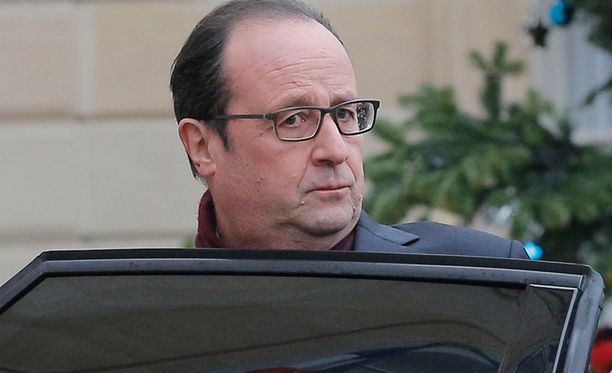 Hollande kuvattiin matkalla ampumapaikalle.