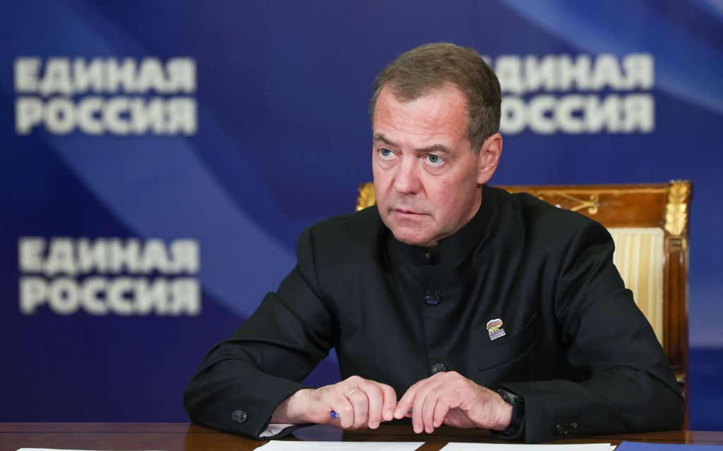 Medvedev rähisee taas