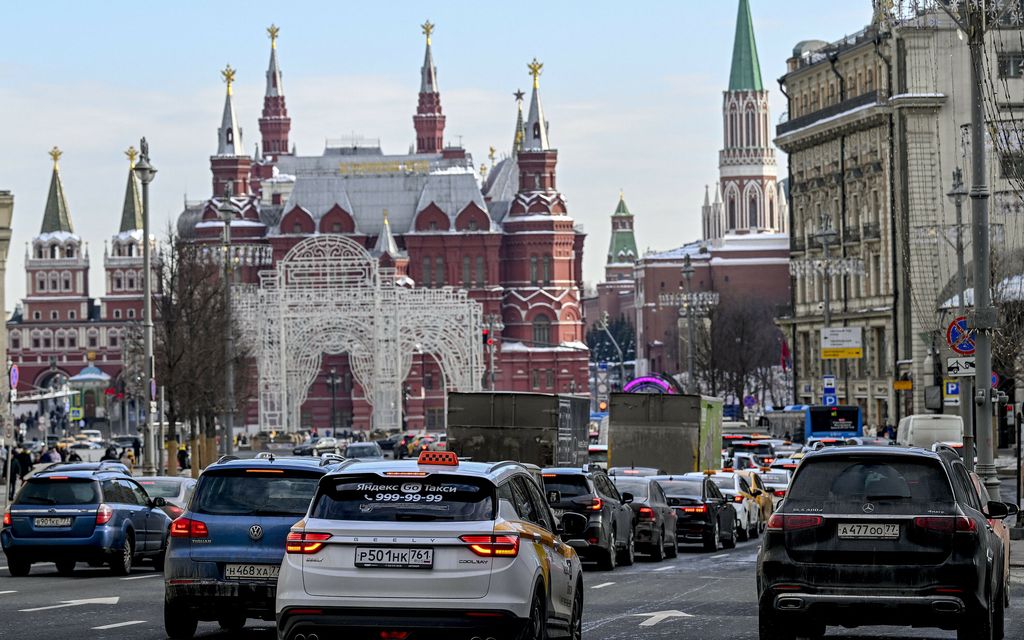 Venäläisautot lähtevät – Kreml ärähti
