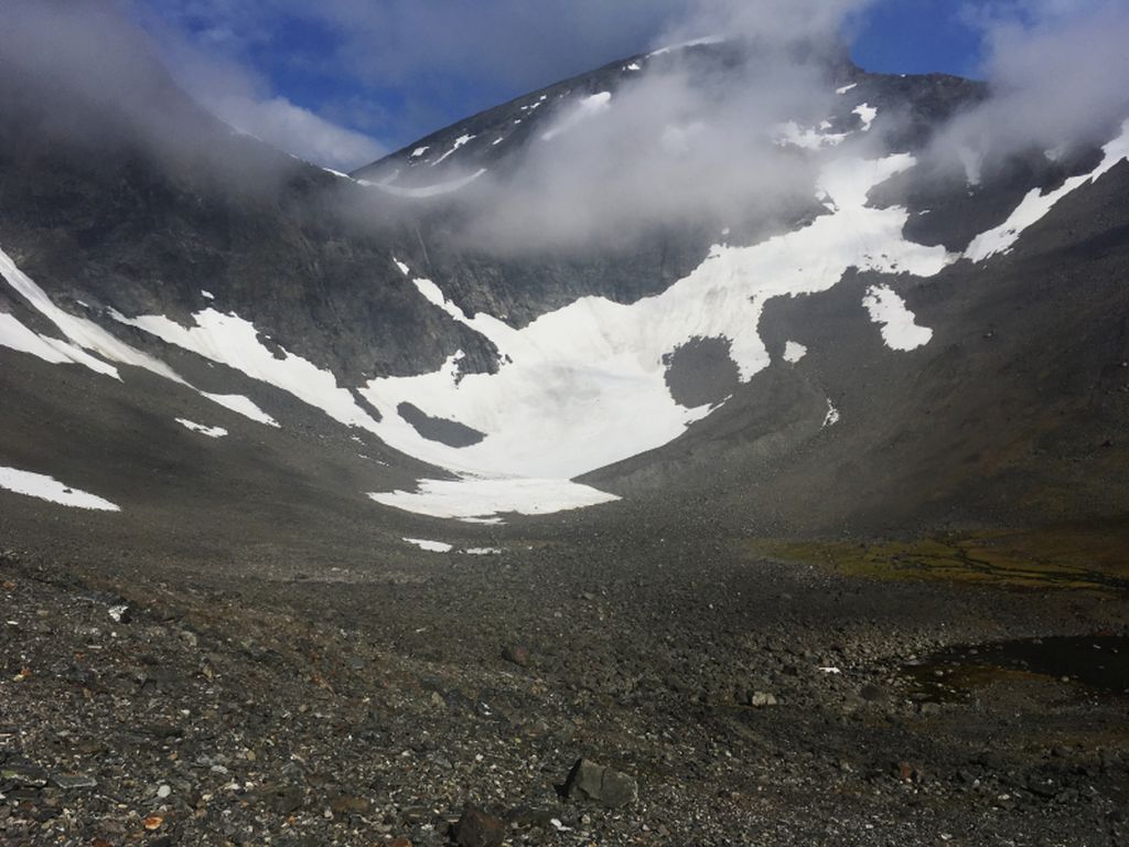 Ruotsin korkeimmalla vuorella sijaitseva jääpeite sulaa joka vuosi metrin verran 