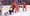 Calgary Flamesin Matthew Tkachuk (19) taklasi Edmonton Oilersin Zack Kassiania (44) päähän ottelun avauserässä. Tkachukin toisen erän törkytaklaus johti yksipuoliseen tappeluun.