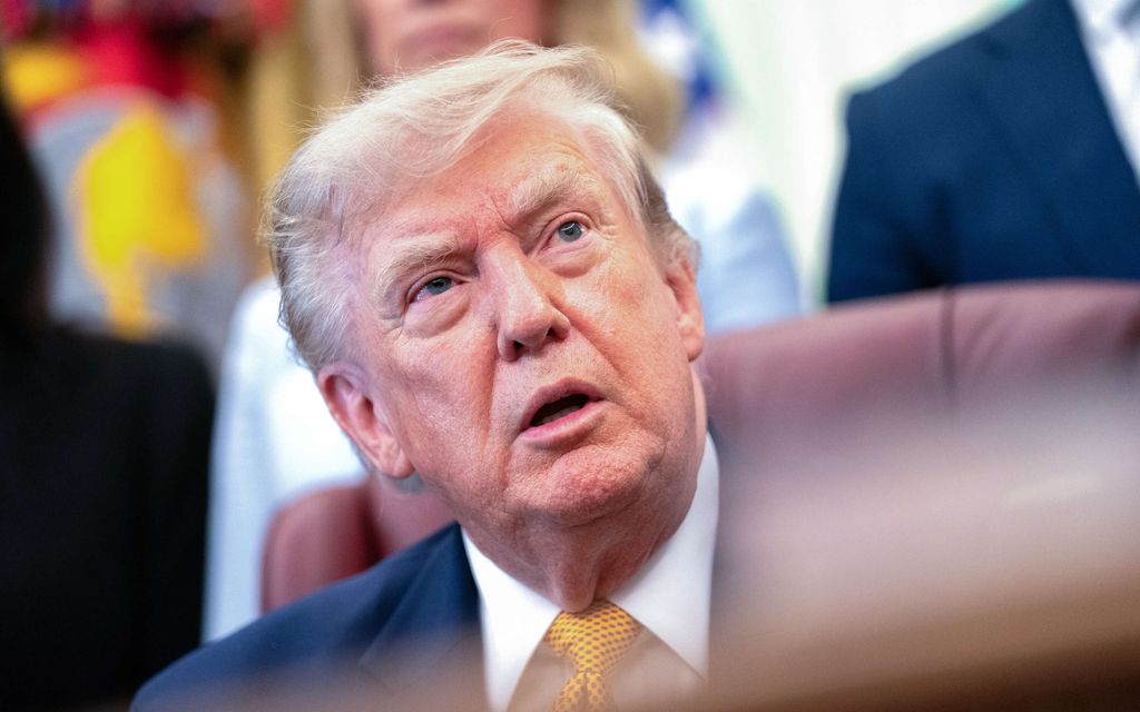 Trump kävi kierroksilla – Vihjaili kolmannesta kaudesta, raivosi kellojen siirrosta 
