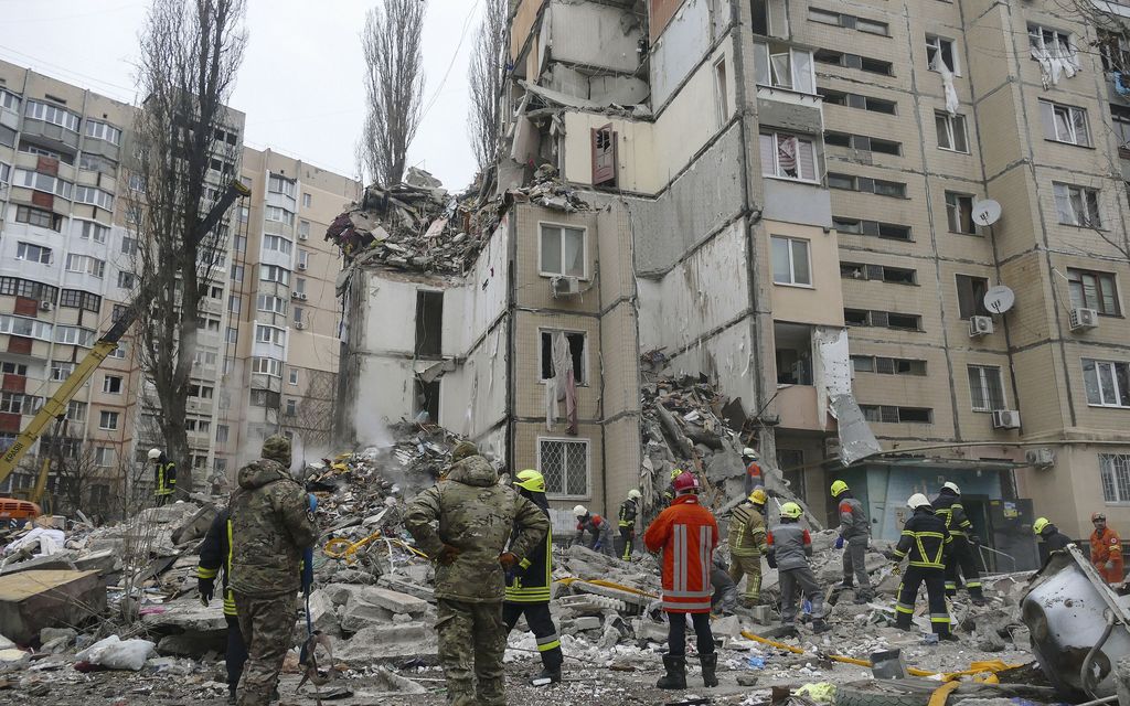 Venäjän pommitus Odessassa vaatinut ainakin 12 kuolonuhria – Joukossa pieniä lapsia, uhreja etsitään yhä raunioista