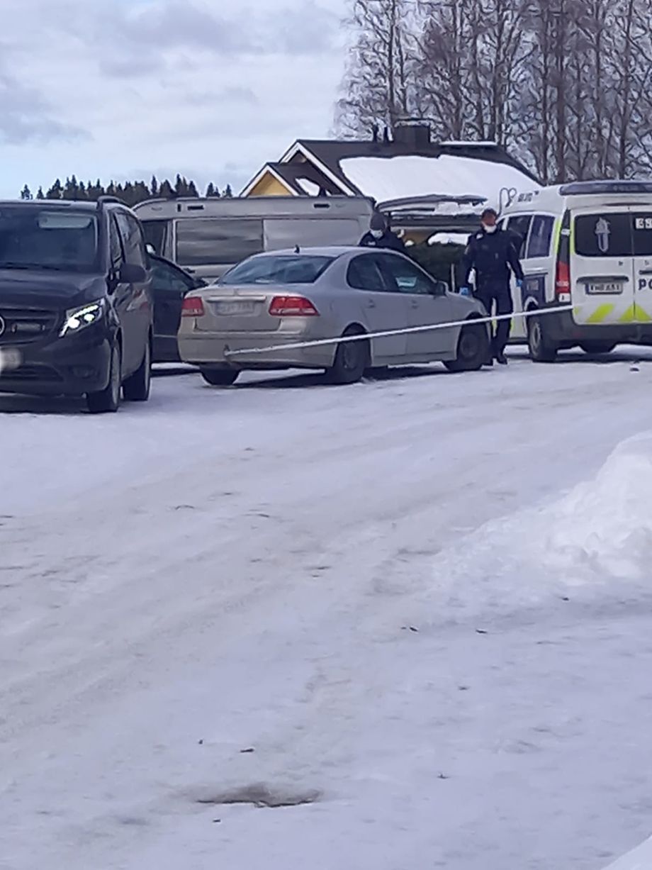 Poliisi Tutkii Kangasniemellä Tapahtunutta Henkirikosta