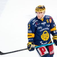 Juhamatti Aaltonen HIFK SM-liiga Rögle BK JYP Jyväskylä, saipa, tshirt,  sport, jersey png
