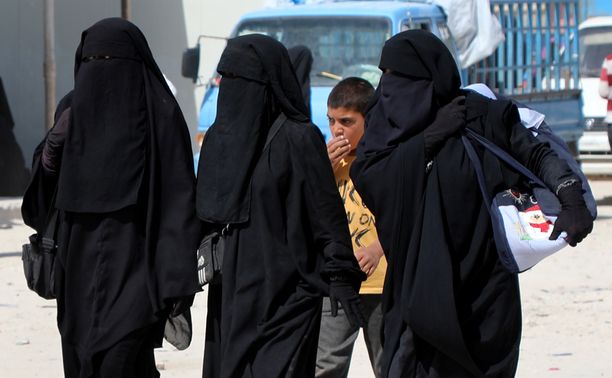 Al-Holin leirillä on kymmeniätuhansia Isisin kalifaatin alueella asuneita naisia ja lapsia. 
