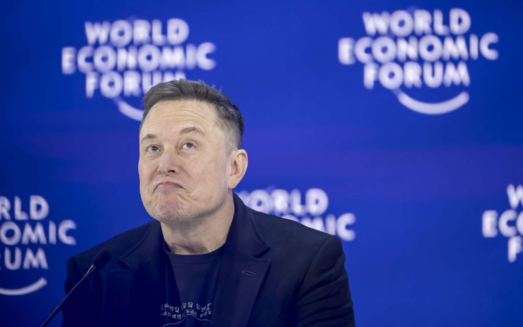 Elon Musk siirsi mega­tavoitettaan vaivihkaa