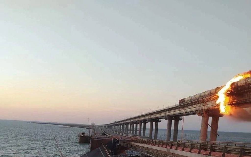 Venäjälle tärkeä Krimin silta kärsi kovia tuhoja – tämä räjähdyksestä tiedetään