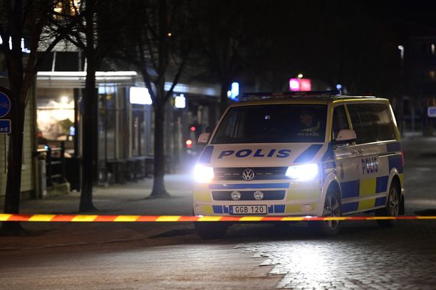 Ruotsin ammuskelut tapahtuvat usein muun rikollisuuden ohessa. Kuvituskuva.