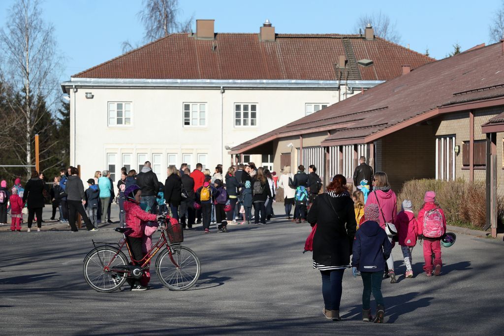 Vähärauman koulun oppilaat lakkoon Porissa: Suurin osa 500 oppilaasta jää perjantaina kotiin