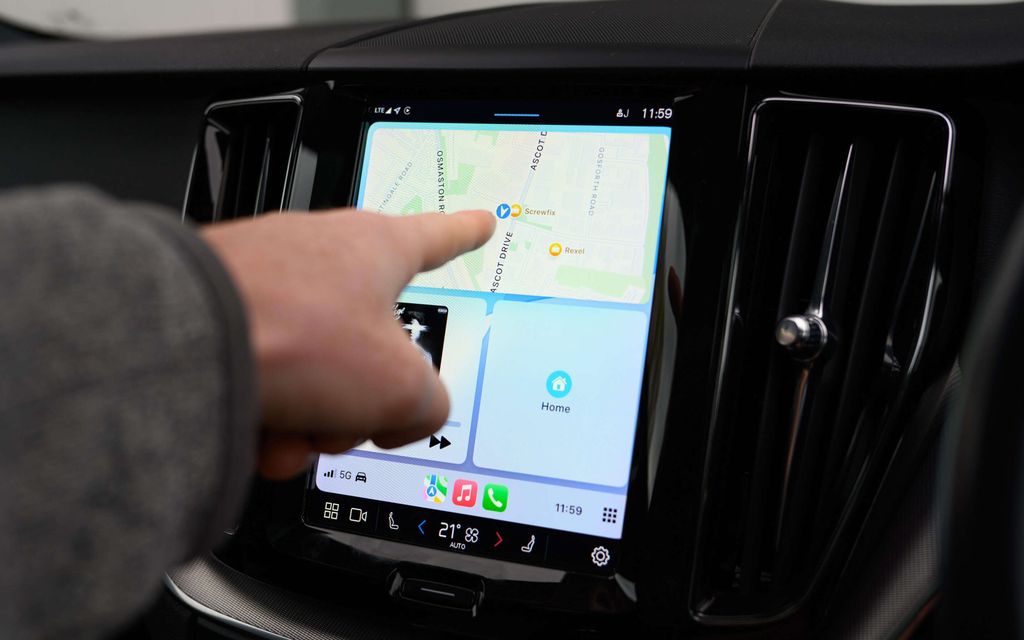 Siis mitä? Asiantuntija muistuttaa autoilijoita riittävän vahvoista salasanoista