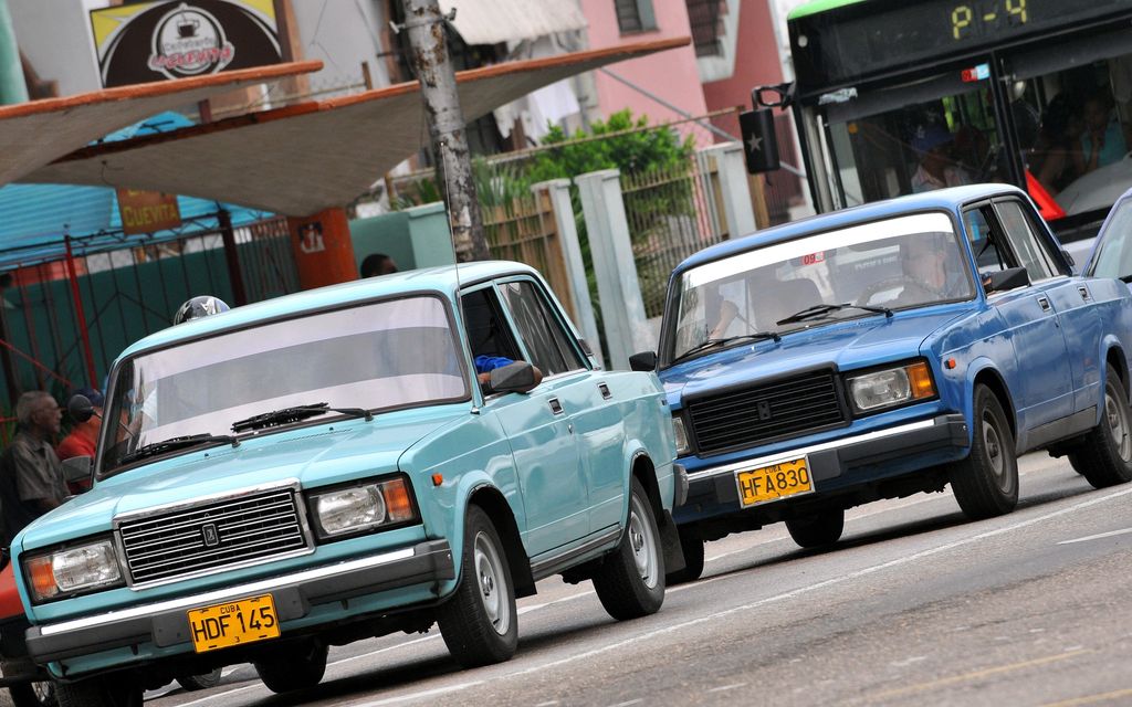 Tiesitkö, että Kuubassa on jopa 100 000 Ladaa? Venäjä-pakotteet ajoivat autoilijat suuriin ongelmiin