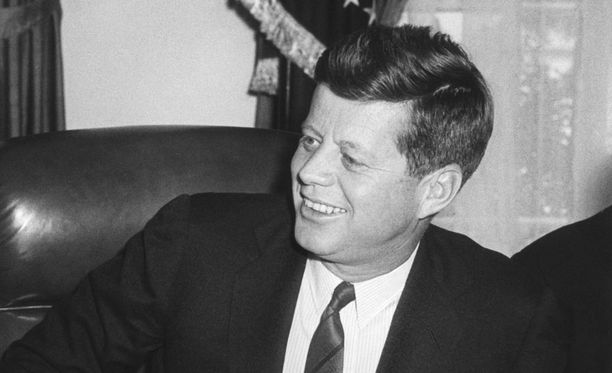 Yhdysvaltain entisen presidentin John F. Kennedyn vuonna 1945 pitämä päiväkirja on huutokaupattavana.