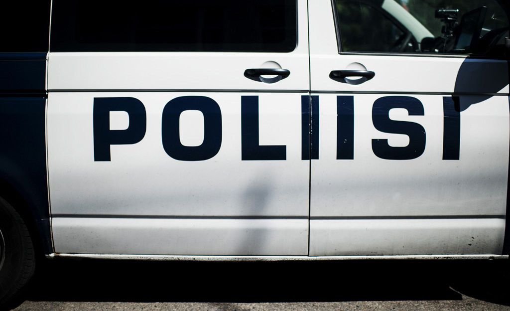 Poliisi epäilee: Turvapaikanhakija pahoinpiteli vastaanottokeskuksen työntekijää päähän Vantaalla
