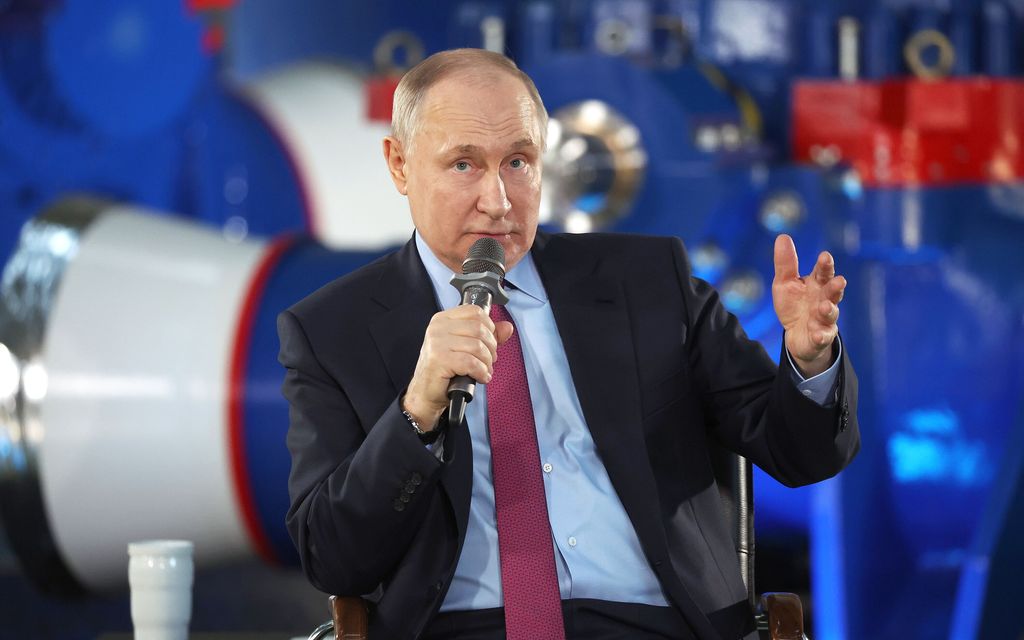 Voimaantunut Putin naureskeli toimittajille – Asiantuntija: ”Sanoista tulisi siirtyä tekoihin”